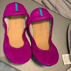Tieks ultraviolet size 5
